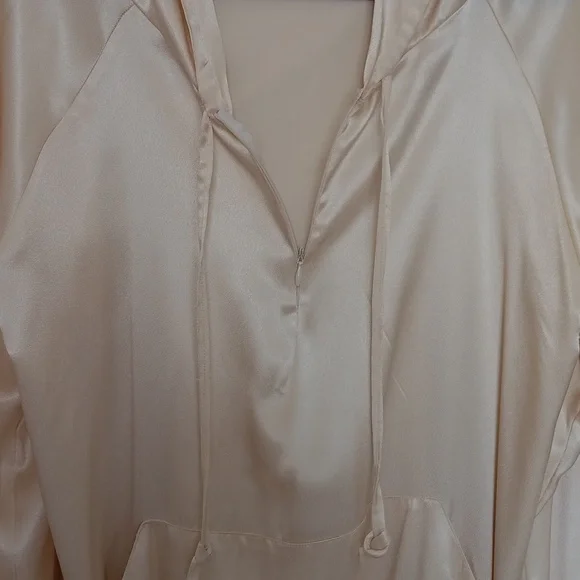 Vintage Cream Satin Pullover Hooded Sweatshirt.Size L - Picture 5 of 14